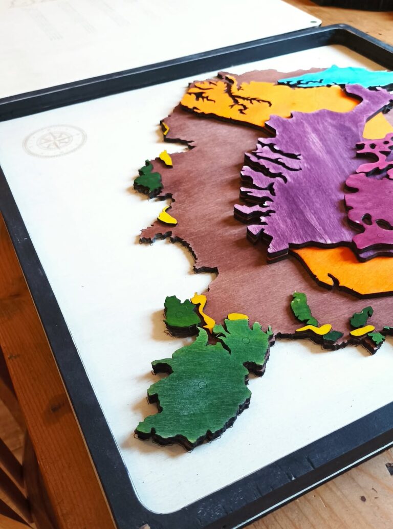 🌄 Transmettre les secrets de l’Aubrac… pièce par pièce.À L’Atelier du Tiers-lieu La Pompe, nous(3)